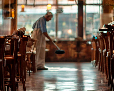 Уборка в ресторанах и гостиницах